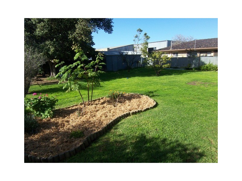 4 Birdwood Road, Greenacres SA 5086