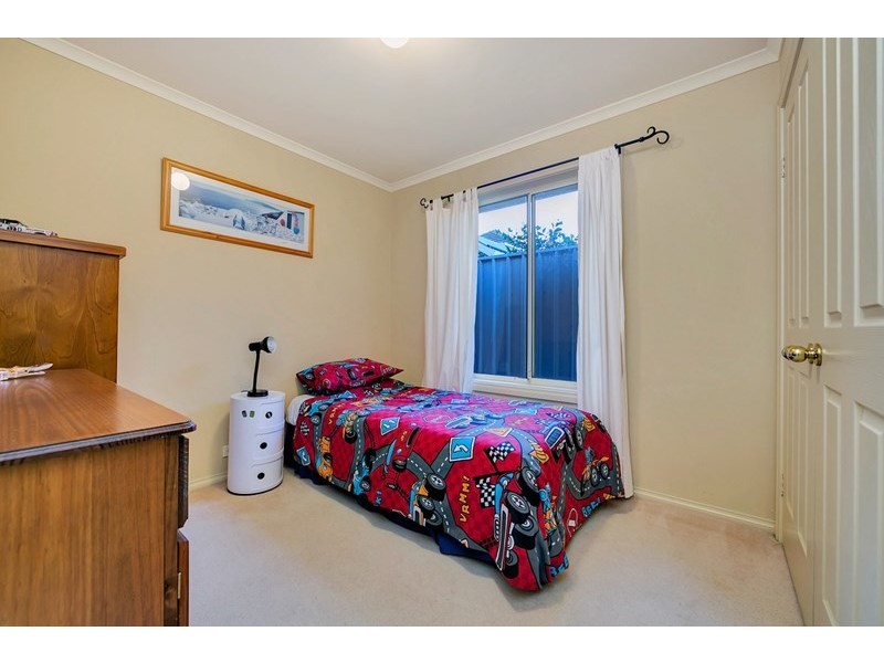 27 Hampton Drive, Oakden SA 5086