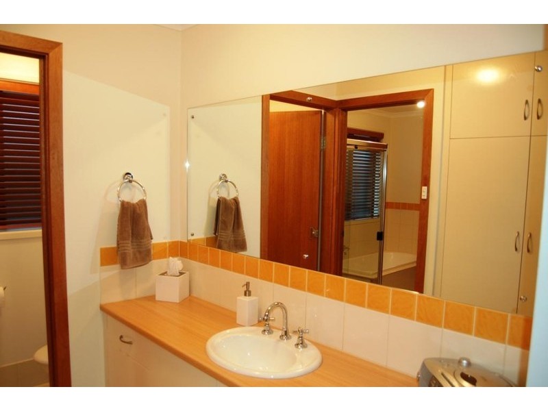 32 Martindale Place, Walkley Heights SA 5098