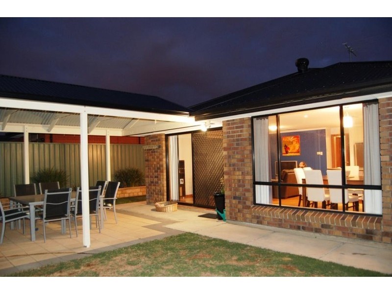 32 Martindale Place, Walkley Heights SA 5098