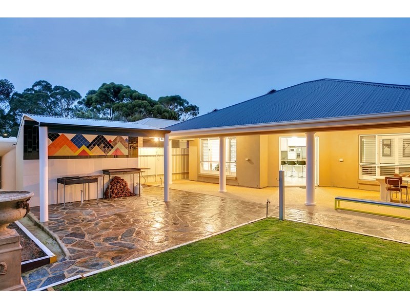 17 Swan Street, Greenacres SA 5086