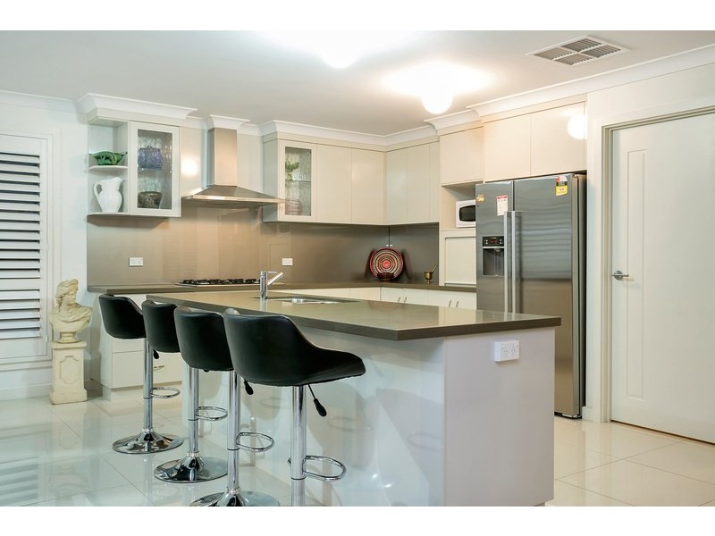 17 Swan Street, Greenacres SA 5086