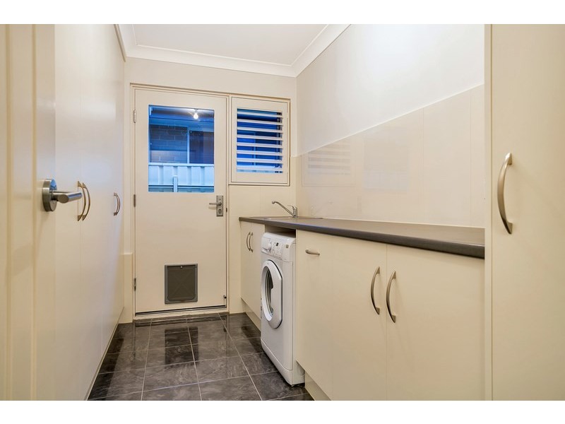 17 Swan Street, Greenacres SA 5086