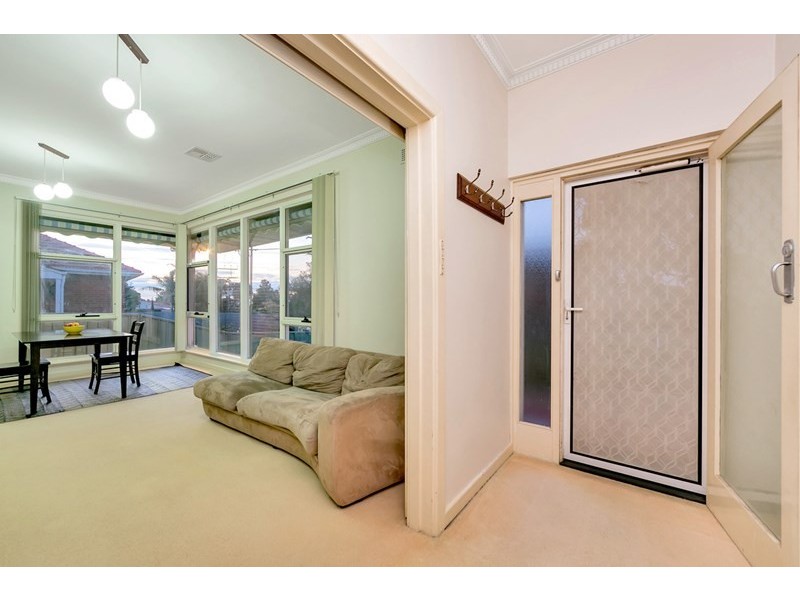 38 Clearview Crescent, Clearview SA 5085