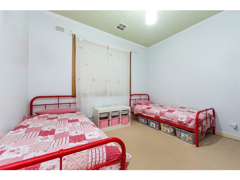 38 Clearview Crescent, Clearview SA 5085