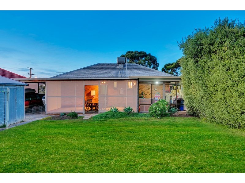 38 Clearview Crescent, Clearview SA 5085