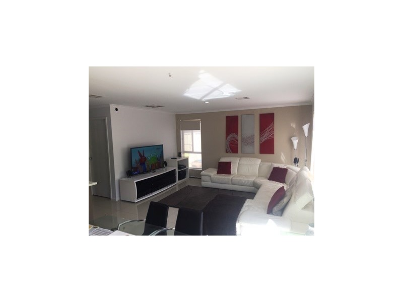 4 Lawton Lane, Hampstead Gardens SA 5086