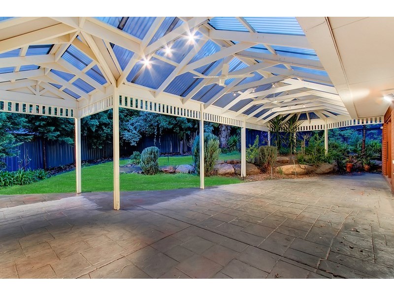 7 Homely Place, Vista SA 5091