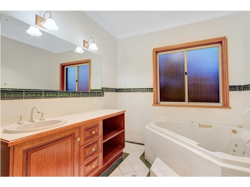 7 Homely Place, Vista SA 5091