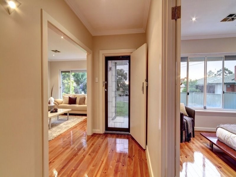 4 Loxton Court, Hope Valley SA 5090