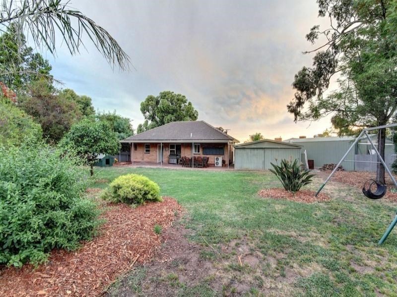 4 Loxton Court, Hope Valley SA 5090