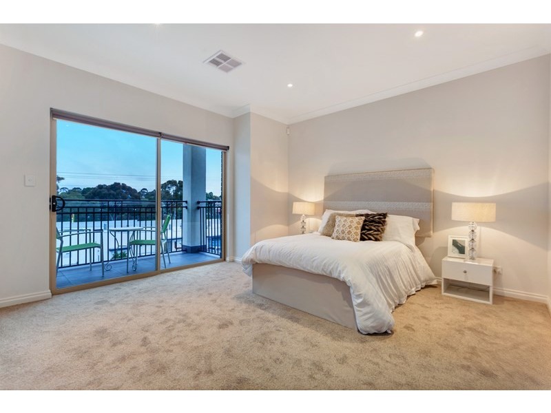 2 Down Drive, Valley View SA 5093