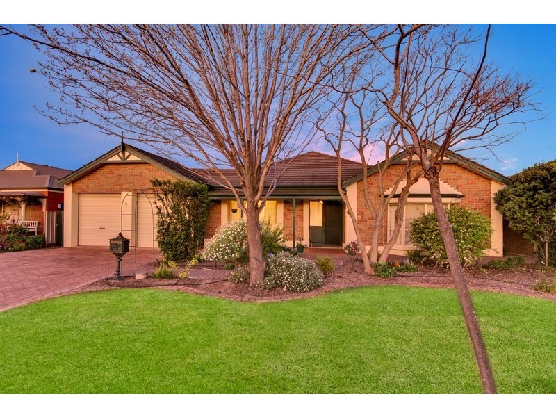 6 Sissinghurst Drive, Oakden SA 5086