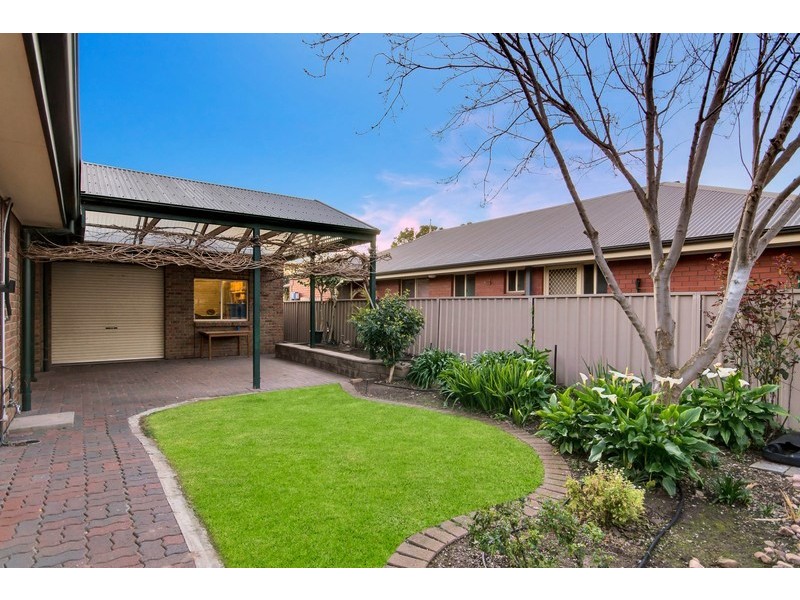 6 Sissinghurst Drive, Oakden SA 5086