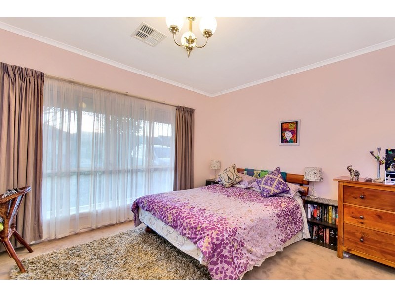 6 Sissinghurst Drive, Oakden SA 5086