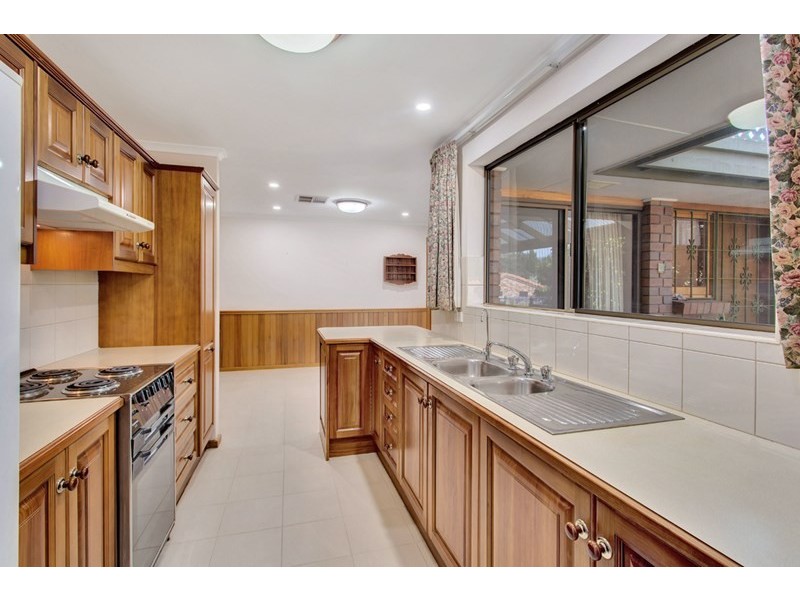 61 Parsons Road, Dernancourt SA 5075