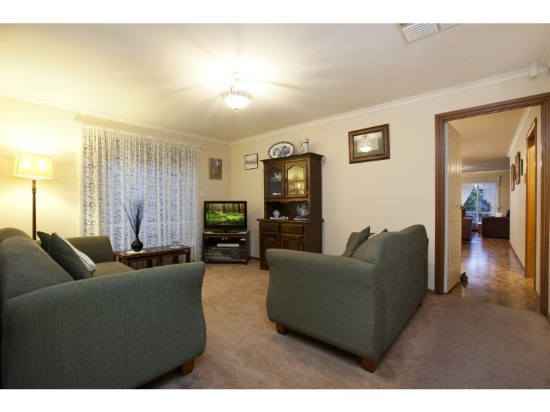35 Farnborough Street, Oakden SA 5086