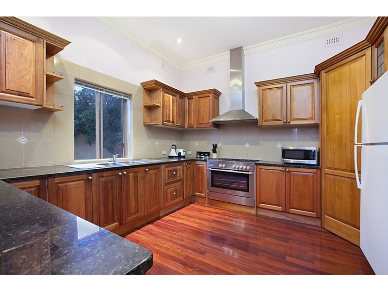 4 Collingrove Avenue, Broadview SA 5083