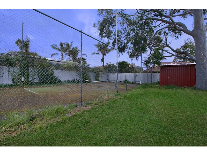 4 Collingrove Avenue, Broadview SA 5083