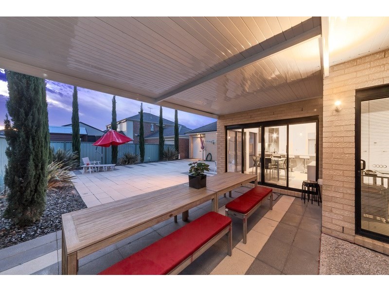 34 Avocet Drive, Mawson Lakes SA 5095