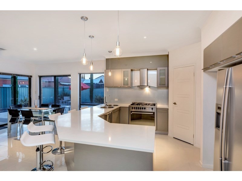 34 Avocet Drive, Mawson Lakes SA 5095