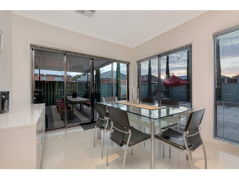 34 Avocet Drive, Mawson Lakes SA 5095