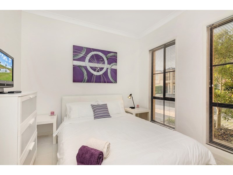 34 Avocet Drive, Mawson Lakes SA 5095