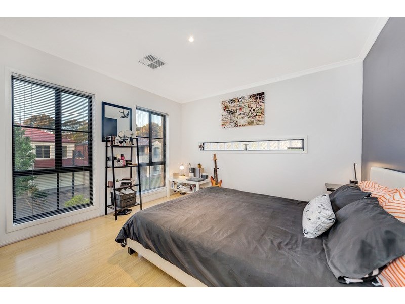 34 Avocet Drive, Mawson Lakes SA 5095