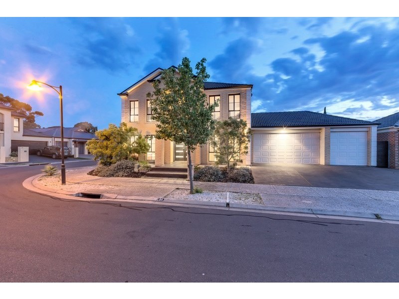 34 Avocet Drive, Mawson Lakes SA 5095
