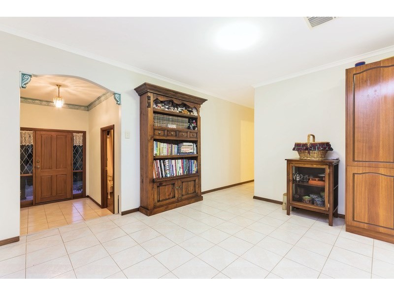 1 Mackay Court, Greenwith SA 5125