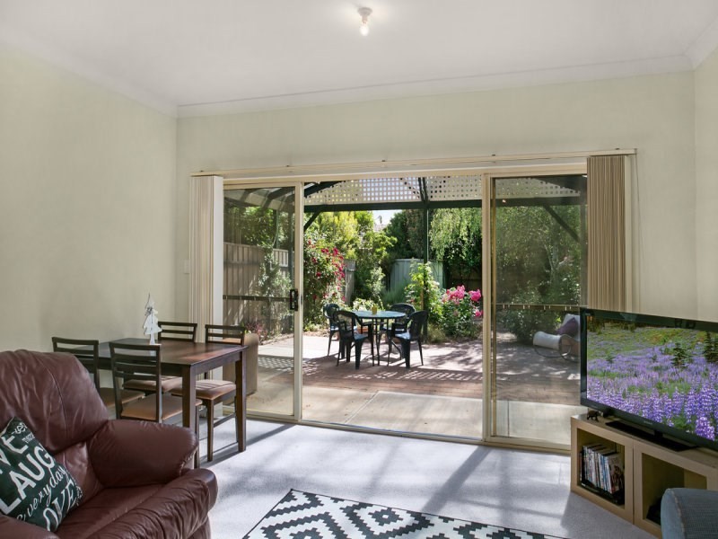 8 Kelvin Street, Broadview SA 5083