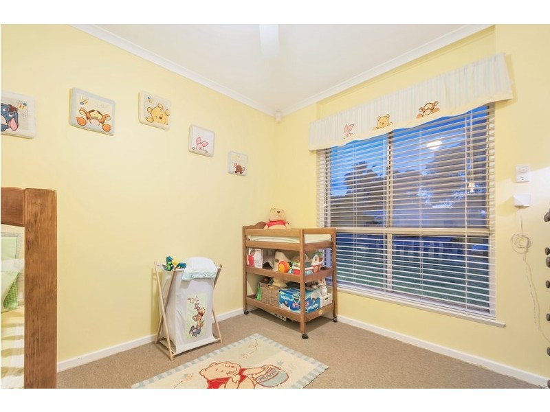 8 Thomson Avenue, Gulfview Heights SA 5096