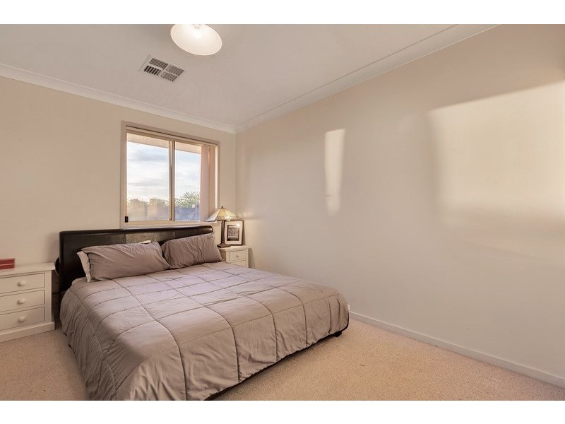 22 Kew Drive, Oakden SA 5086