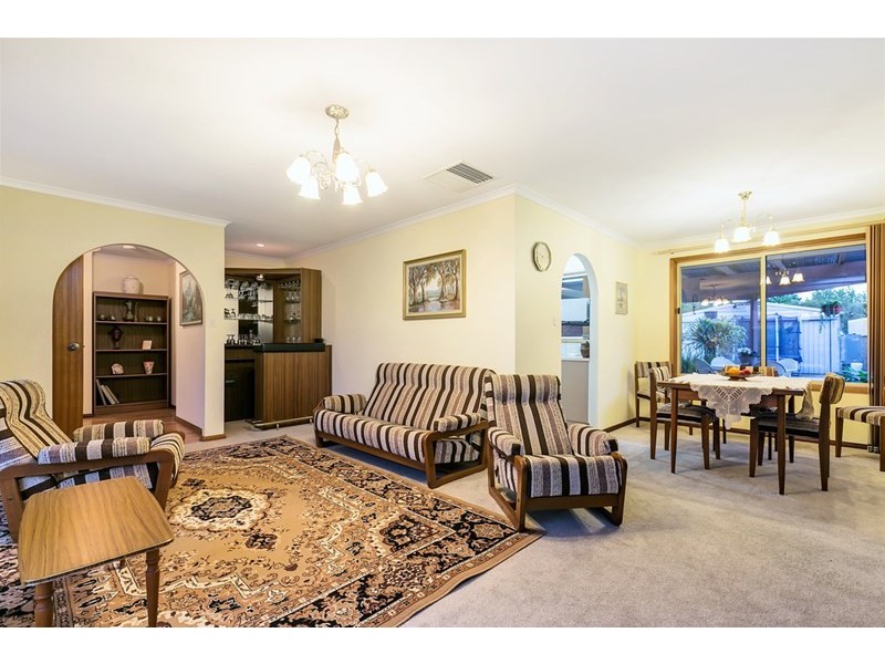 13 Iris Court, Grange SA 5022