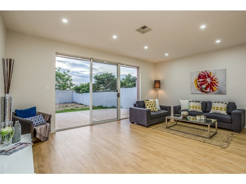 43A Somerset Avenue, Clearview SA 5085