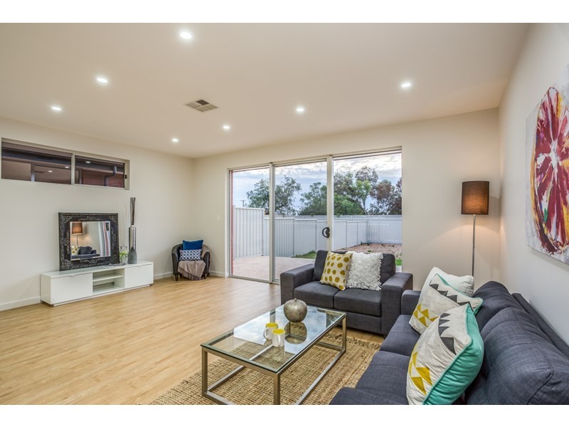 43A Somerset Avenue, Clearview SA 5085