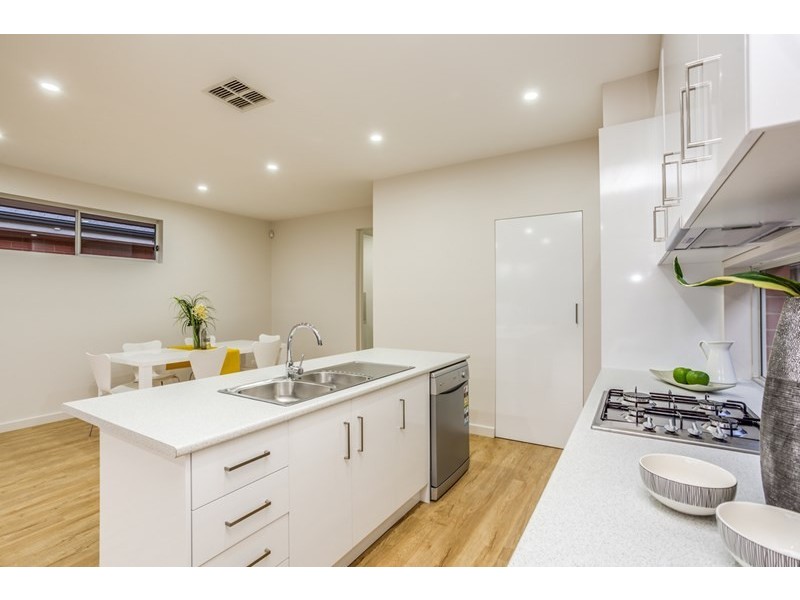 43A Somerset Avenue, Clearview SA 5085