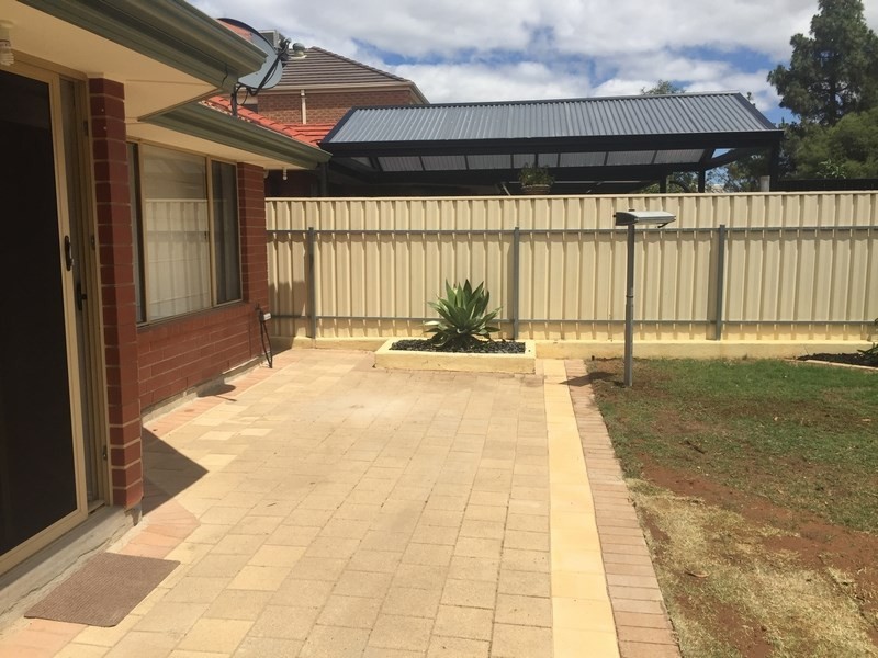 14 Hilltop Drive, Oakden SA 5086