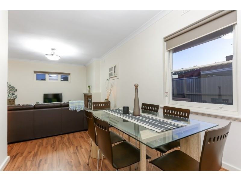 8 Selkirk Avenue, Clearview SA 5085