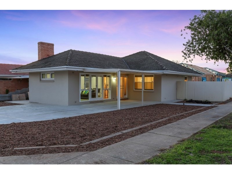 8 Selkirk Avenue, Clearview SA 5085