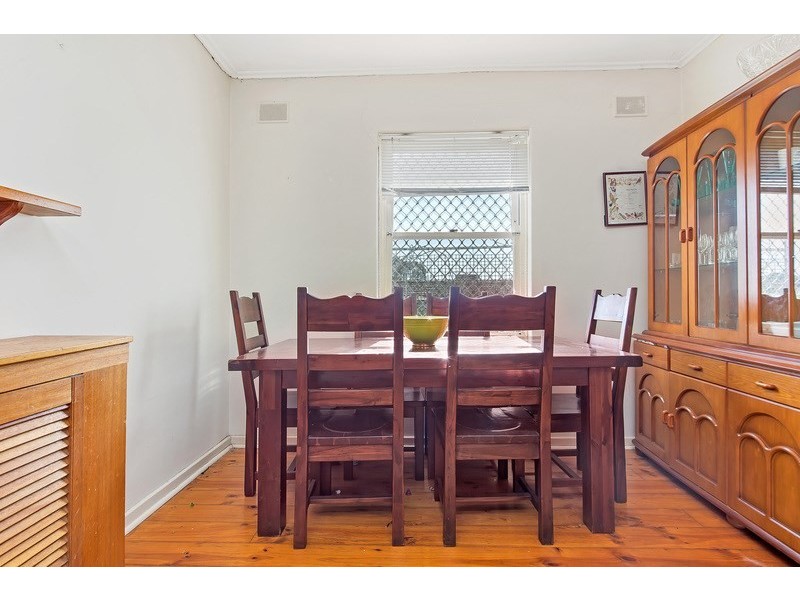 13 Walton Avenue, Clearview SA 5085