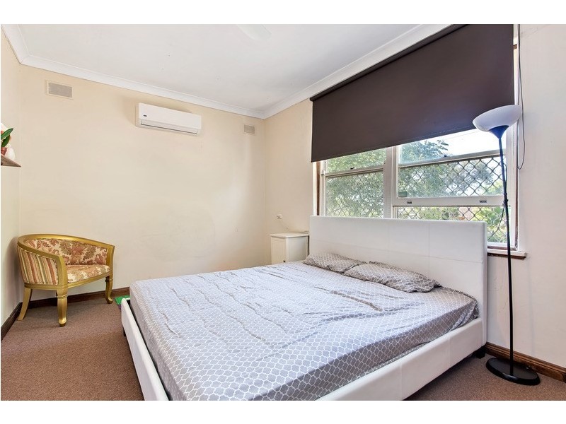 13 Walton Avenue, Clearview SA 5085