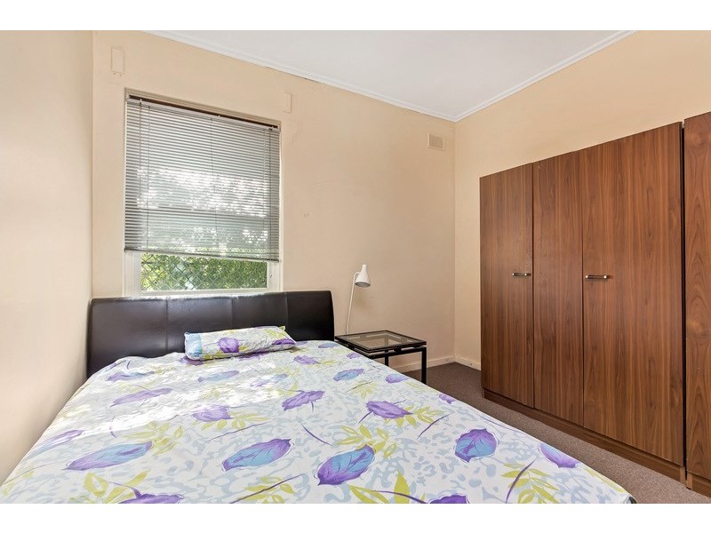 13 Walton Avenue, Clearview SA 5085