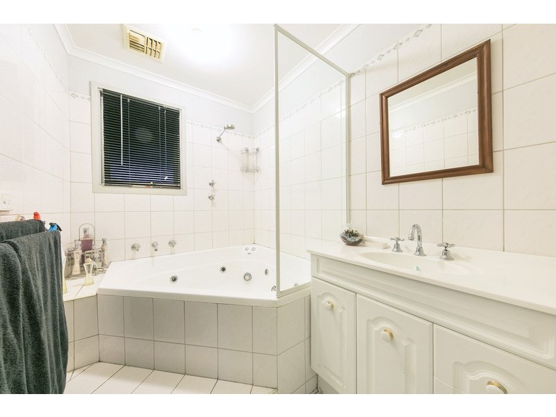 9 Ronald Drive, Salisbury East SA 5109