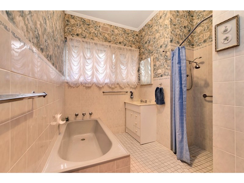 3 Lyall Avenue, Hampstead Gardens SA 5086