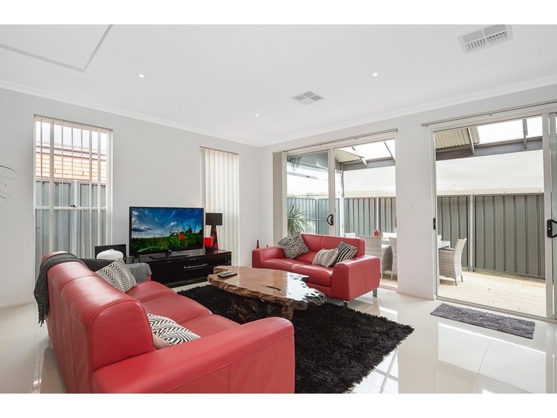 15b Carona Avenue, Gilles Plains SA 5086