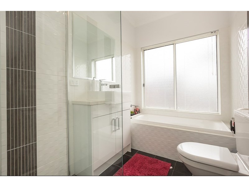 15b Carona Avenue, Gilles Plains SA 5086
