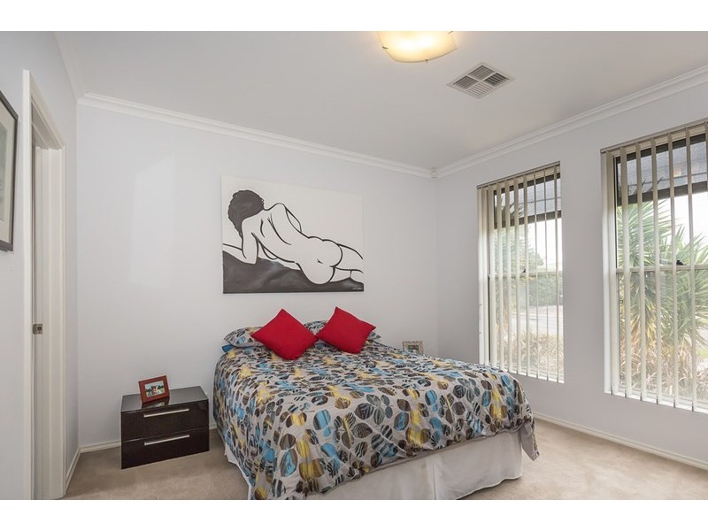 15b Carona Avenue, Gilles Plains SA 5086