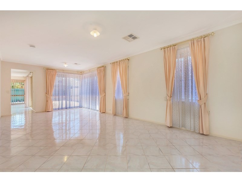 22 Field Street, Oakden SA 5086