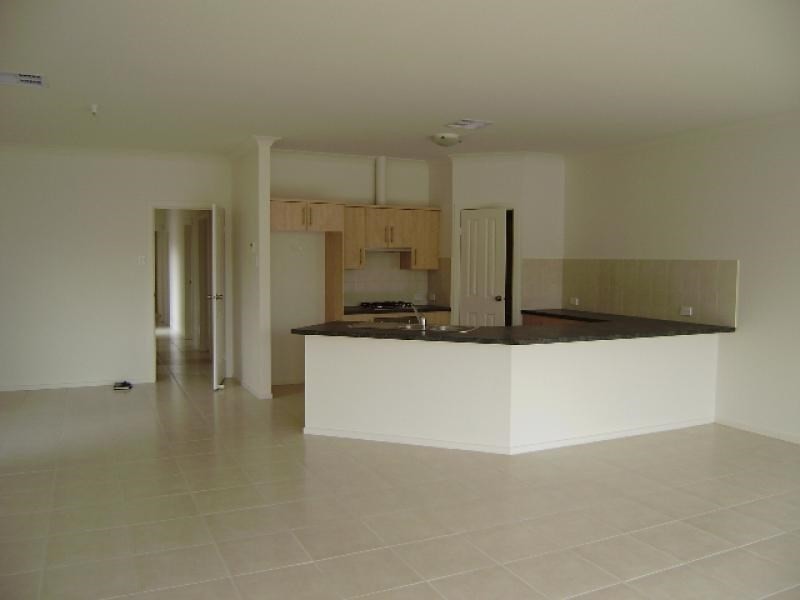 1 Hinton Road, Greenacres SA 5086